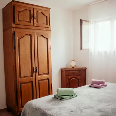Jakov Apartmán